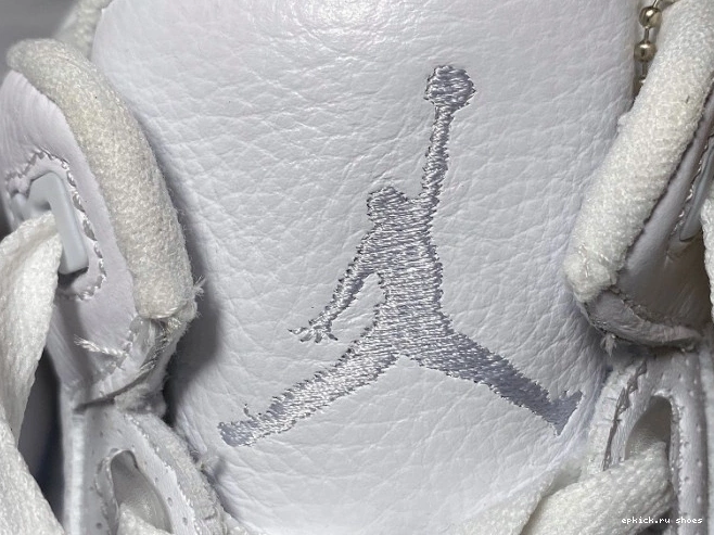 Cheap 3 136064-111 White Air Triple Retro Jordan 0815